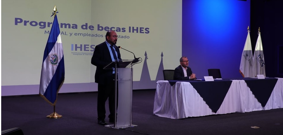 Entrega de becas